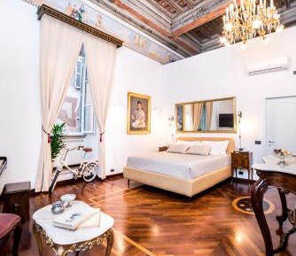 Deluxe King Suite