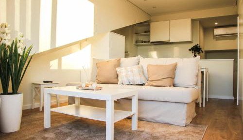 Apartment with Garden View