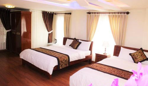 Deluxe Family Room