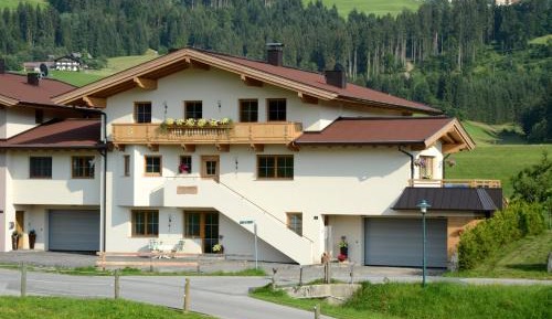 Two-Bedroom Apartment (2-4 Adults)