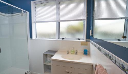 Three Bedroom Holiday Cottage