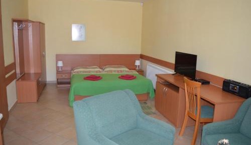 Studio with Terrace