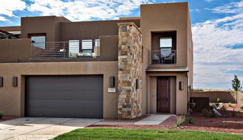 Five-Bedroom Holiday Home