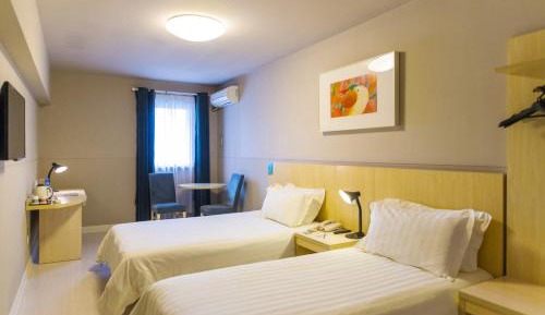 Business Twin Room A
