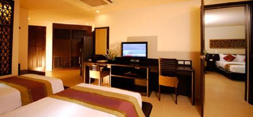 Deluxe Double or Twin Room
