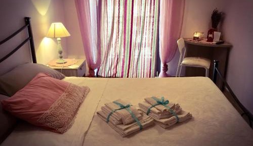 Double Room with Private External Bathroom