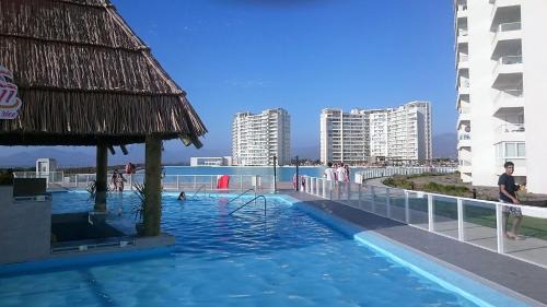 Apartment with Lagoon and Sea View