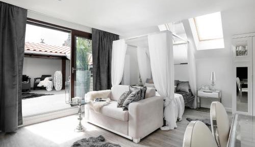 Triple Room with Terrace