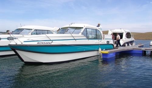 Docked Boat (6 Adults )