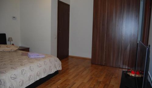 Economy Suite