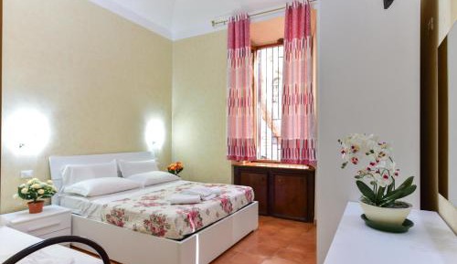 Triple Room with Private Bathroom