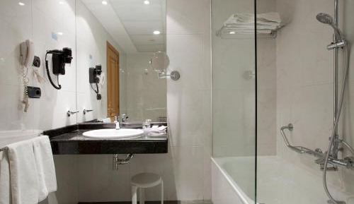 Double or Twin Room with Extra Bed