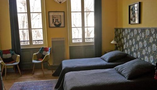 Family Room (2 Adults + 2 Children) - La Vespa 