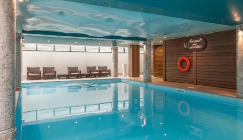 Prestige One-Bedroom Apartment (4 People)