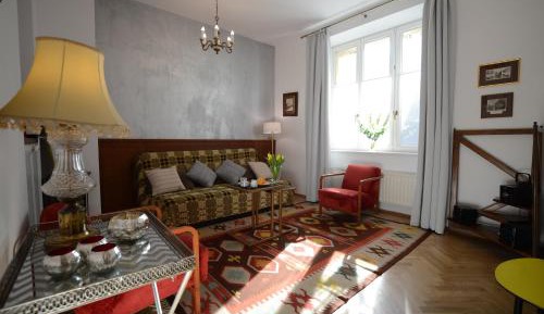 Deluxe Apartment