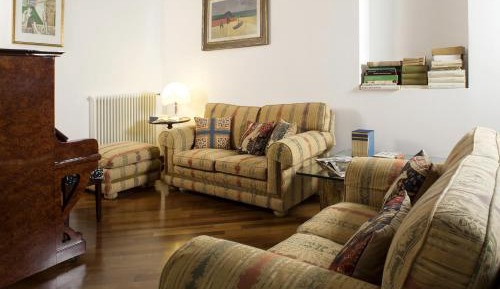Double Room with Private External Bathroom