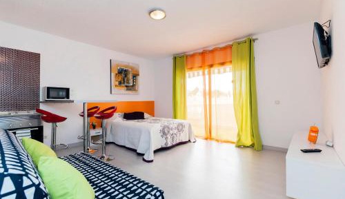 Studio Apartment