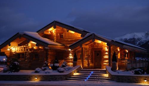 Chalet (12 Adults)
