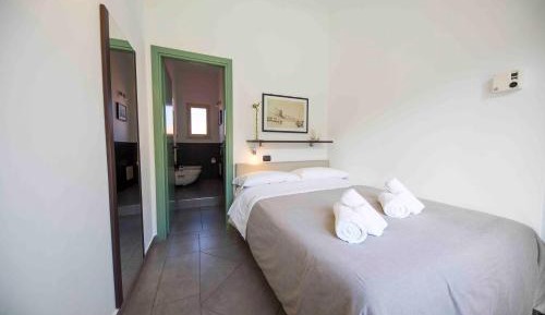 Queen Room with Garden View