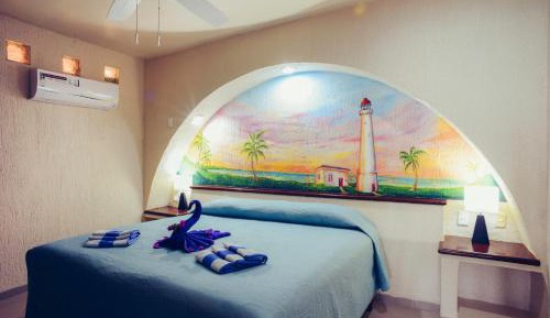 Three-Bedroom Condo with Sea View