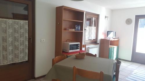 One-Bedroom Apartment with Garden View