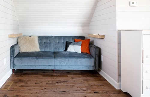 East Side Cabin | The Grant Park Farmhouse- Authentic Southern Charm
