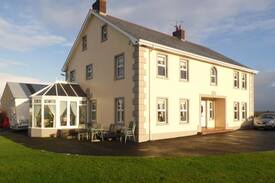 Ballybogy Bed & Breakfast | Lisnagalt Lodge Yellow Room NITB Approved