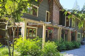 Granthams Landing House | Chamberlin Acres - 2 BR SUITE