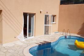Tala House | Sea view family home, private pool, 3 BR, Netflix