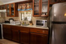 Fort George Cabin | Large PoolView Apartment @ Harbour View Apartments