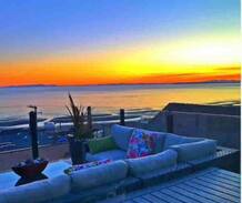 White Rock House | Luxurious 5 Star Ocean View~Braveheart Beach House