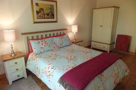 Ballycastle Bed & Breakfast | Cois Farraige Rathlacken B&B (Group of 6 people)