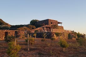 Pantelleria House | Dammuso Il Falco e La Luna con Villa