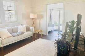 Wollongong CBD House | Cosy Cottage Escape- sundrenched and captivating