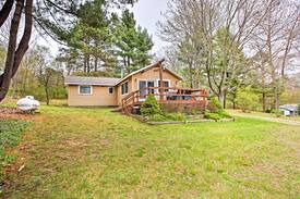 Onekama House | NEW! Onekama Cottage 2 Mins to Portage Lake Beach!