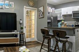 Northumberland Apartment | Norry's Nest - Cozy Chic 1 BR Apt - Blazing Wi-Fi
