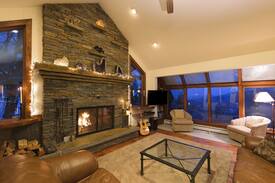 Rochester House | Upscale Luxury Mountain Escape-Magic Happens