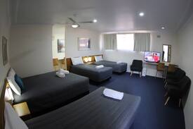 Mayfield West Bed & Breakfast | RIN Family Room for 5 (4 Beds) (Not Pets Friendly)