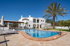 Sant Rafael de Sa Creu Villa | Villa Bella with big pool in Sant Rafael