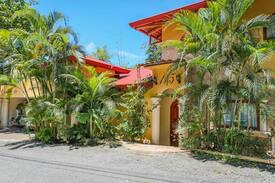 Manuel Antonio Apartment | El Titi: 1BR Ocean-View Apt in Castillo de Amber.