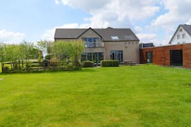 Waimes Villa | Luxury Villa with Swimming Pool in Sourbrodt