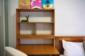 Mill Park House | King Bed Lux Room with FREE WIFI and PARKING