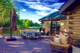 Elkhorn House | The Retreat: 5 Acre Log Cabin