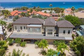 Malmok Villa | Malmok Luxury Villa, very close to Boca Catalina for snorkling