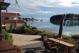 Mapua Bed & Breakfast | Mapua on the Water Bed & Breakfast w Spa and Pool