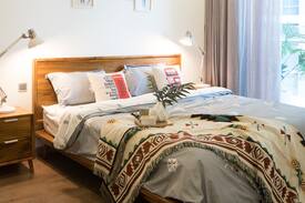 Hang Xanh Apartment | Nice view No.1 Eggsylhome at Vinhome Central Park