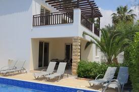 Pegeia Villa | Villa Marina V4, Walking distance to Coral Bay