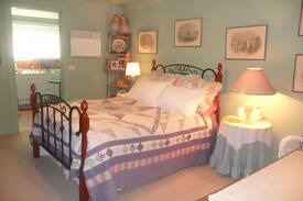 Berridale Bed & Breakfast | Country View Haven B&B - HOT BREAKFAST included!