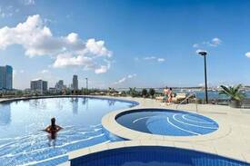 Southport Apartment | Amazing SEAVIEW 2 beds Apt@Heart of southport