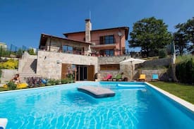 Ihtiman Villa | ☆ Villa Horizont ➫ Breakfast☆Pool☆Sauna☆Jacuzzi☆